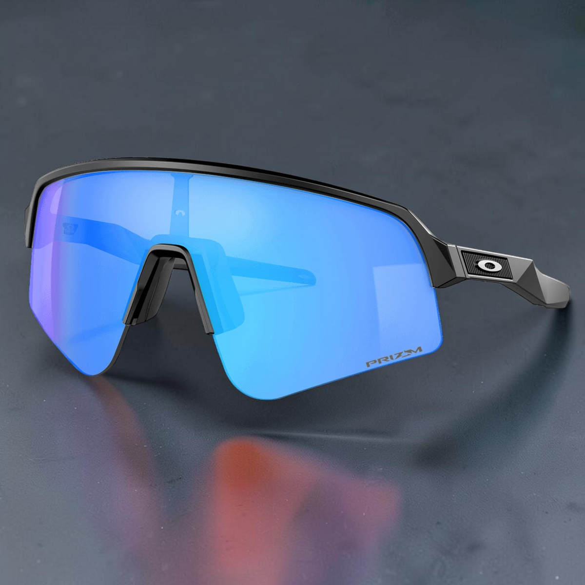 Gafas de sol deportivas OakGlasses Sutro Lite Sweep con montura negra y lentes Prizm de espejo azul