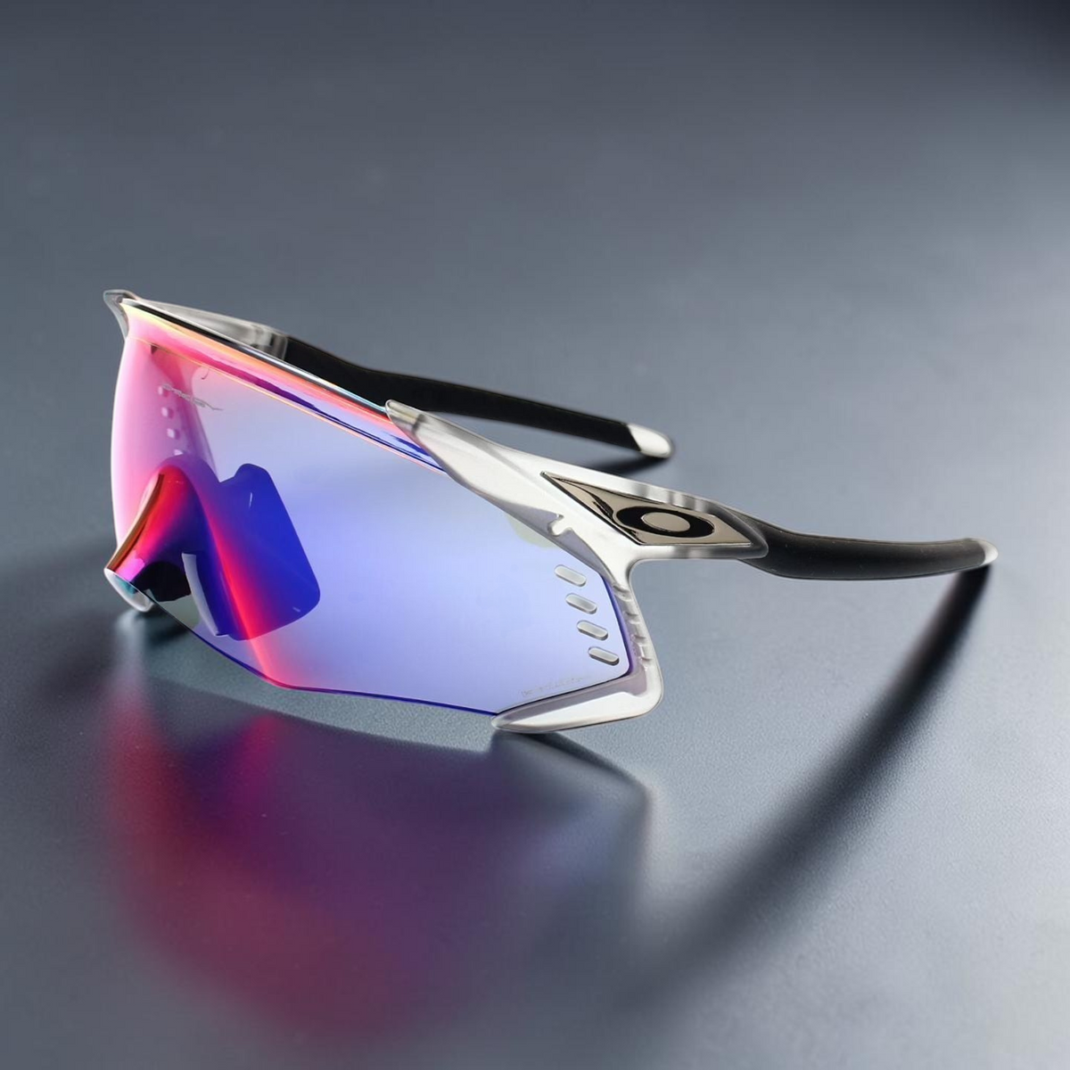 Gafas de sol deportivas OakGlasses Kato Velo con montura transparente y lentes de espejo azul y rojo