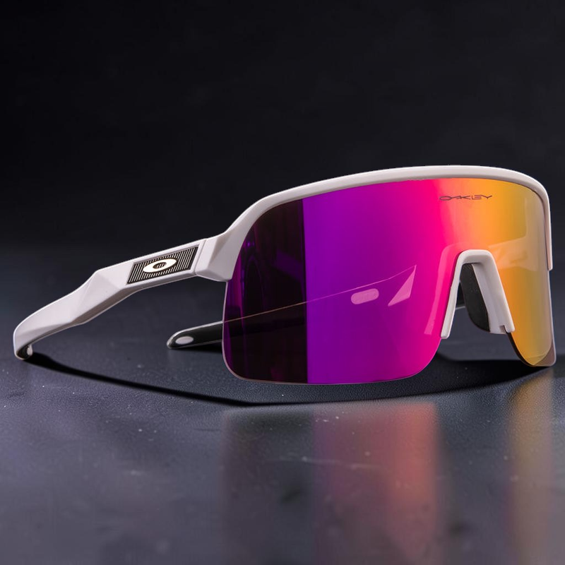 Gafas de sol deportivas OakGlasses Sutro Lite con montura blanca y lentes de espejo degradadas en tonos violeta y oro