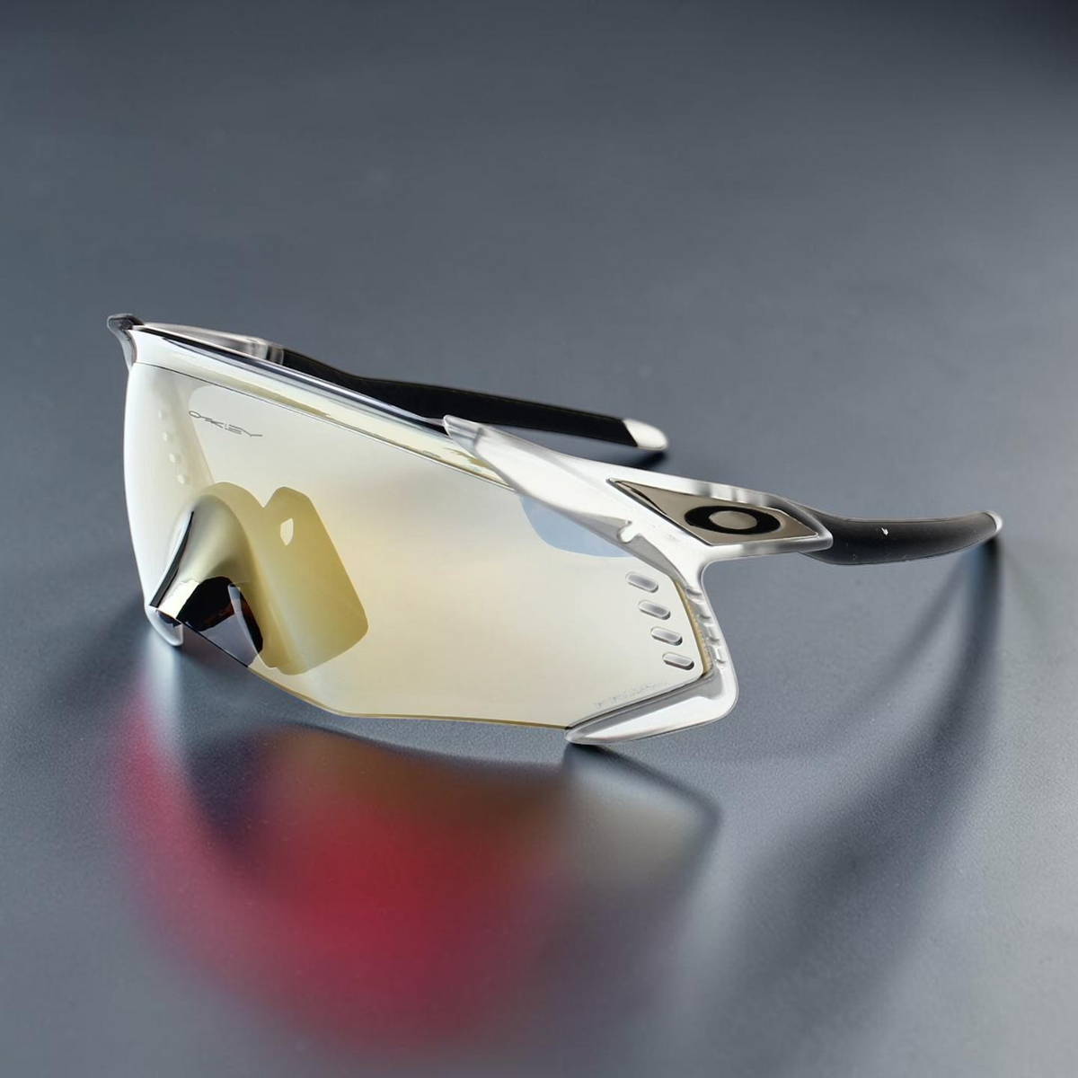 Gafas de sol deportivas Kato Velo de OakGlasses con lente envolvente espejada y montura transparente