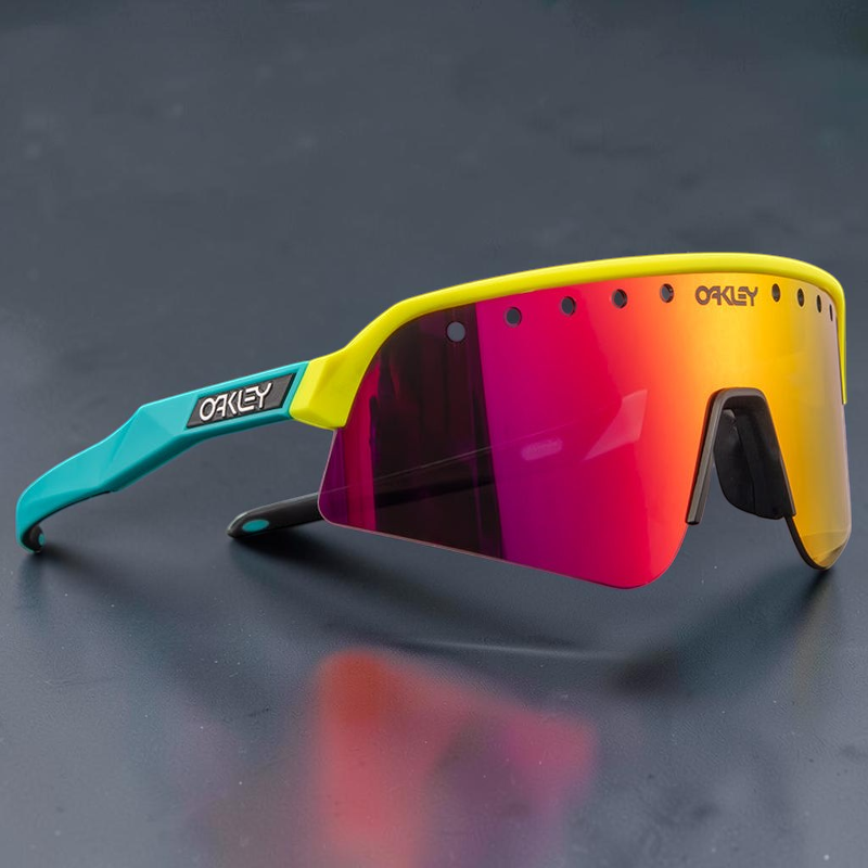 Gafas de sol deportivas OakGlasses Sutro Lite Sweep con montura amarilla y turquesa y lente reflectante roja